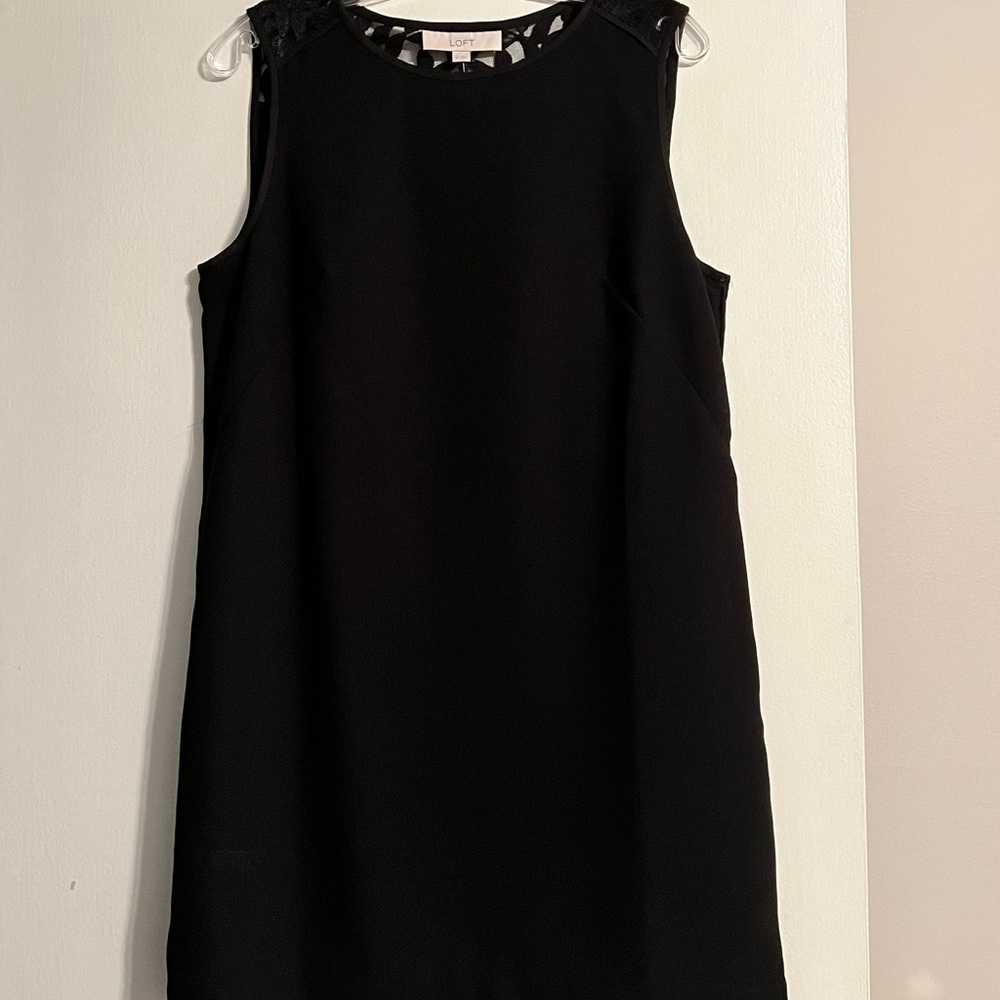 🌀Ann Taylor LOFT black dress with lace back size 12, NWT